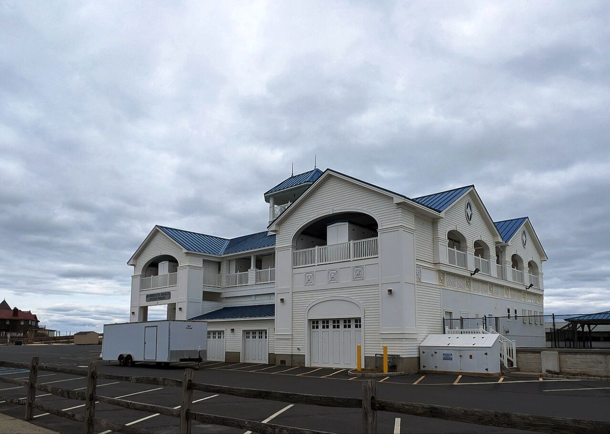 Monmouth Beach Bathing Pavilion
